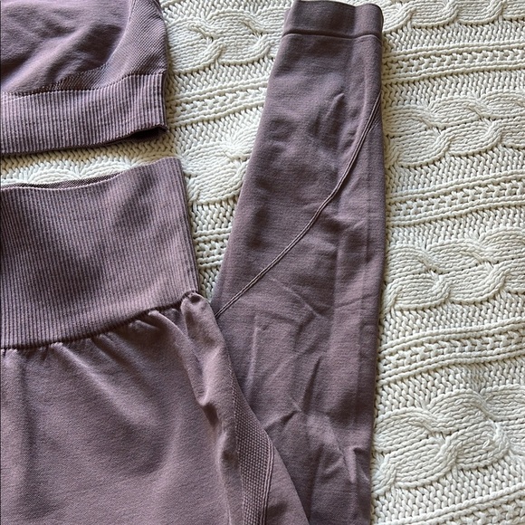 Purple yoga workout set high waist leggings sports bra compression - Picture 7 of 9